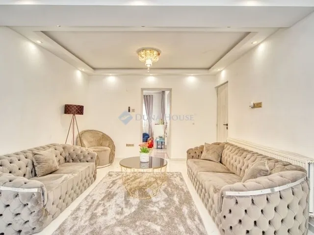 Eladó ház Gyál 260 nm