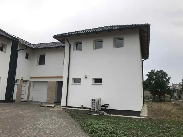 Eladó ház Herceghalom 106 nm