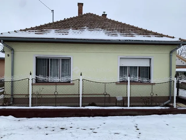 Eladó ház Táborfalva 77 nm