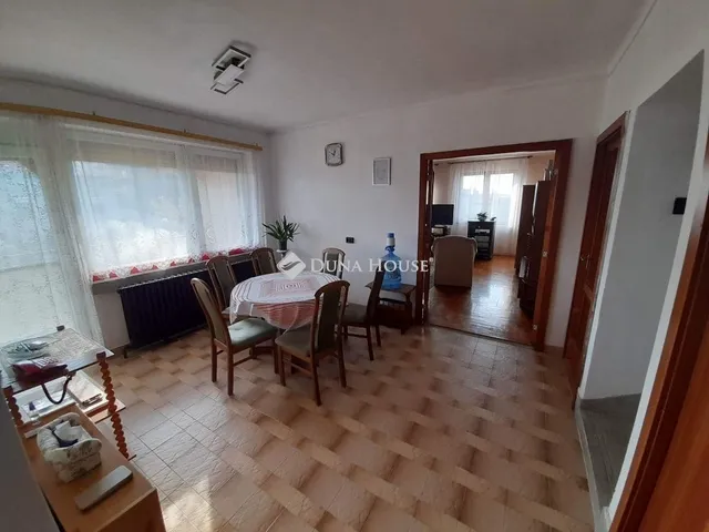 Eladó ház Budapest XVIII. kerület 200 nm