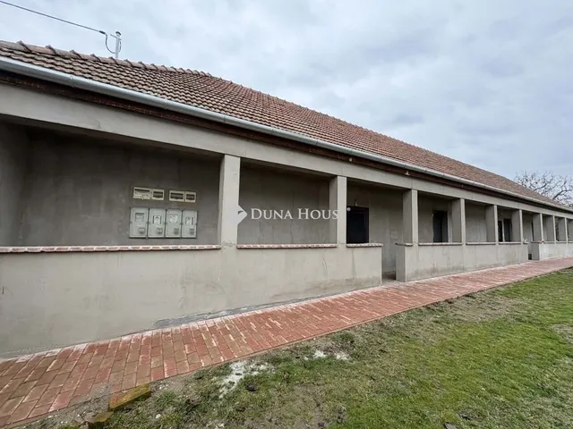 Eladó ház Örkény 104 nm