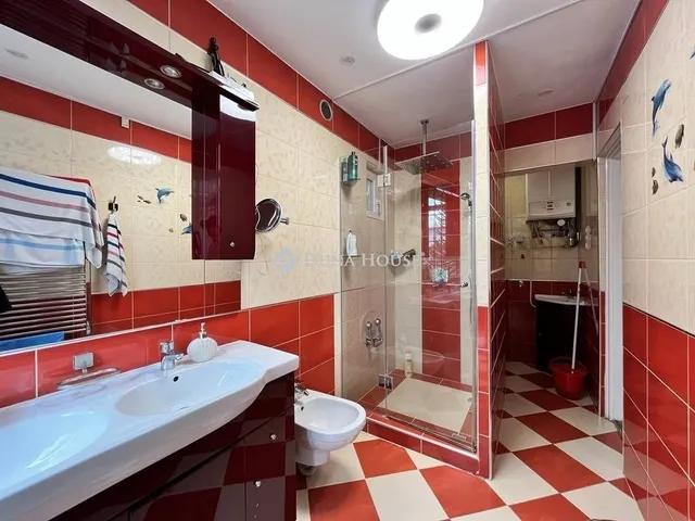 Eladó kereskedelmi és ipari ingatlan Gyál 385 nm