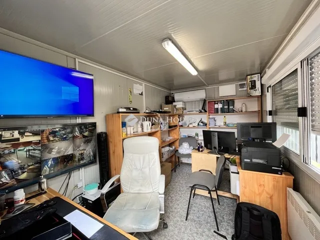 Eladó kereskedelmi és ipari ingatlan Gyál 385 nm