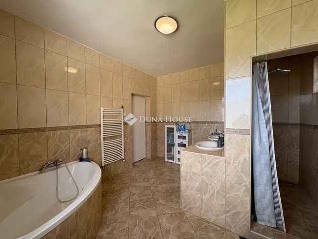 Eladó ház Gyál 177 nm