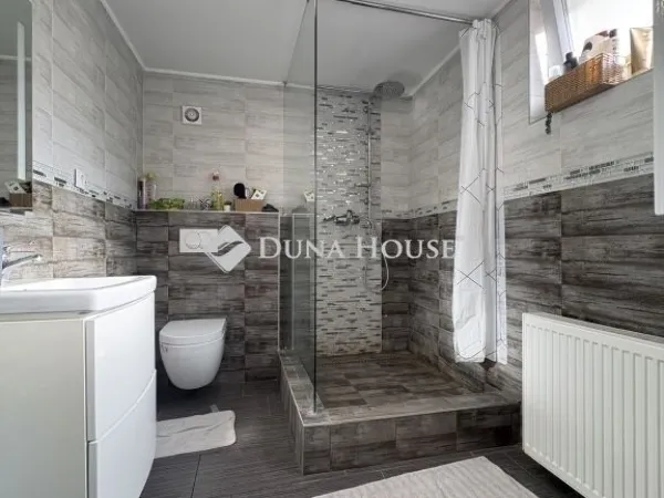 Eladó ház Gyál 177 nm