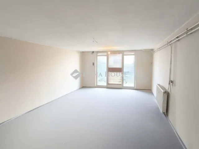 Eladó ház Ócsa 204 nm