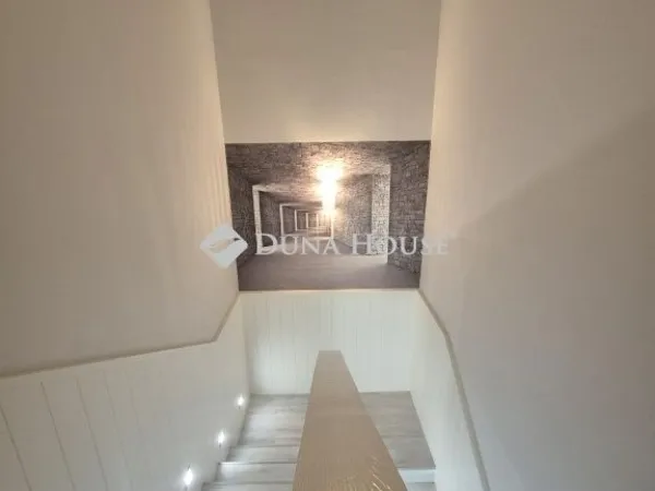 Eladó ház Budapest XVIII. kerület 131 nm