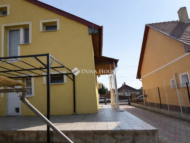 Eladó ház Felsőpakony 95 nm