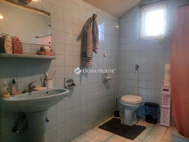 Eladó ház Újhartyán 168 nm