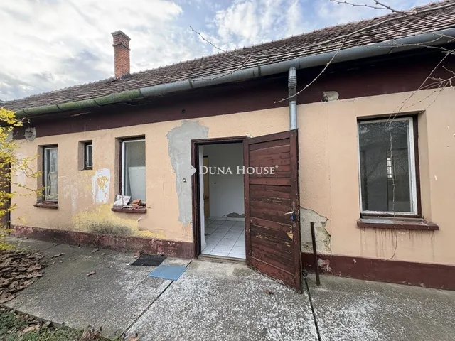 Eladó ház Lajosmizse 156 nm