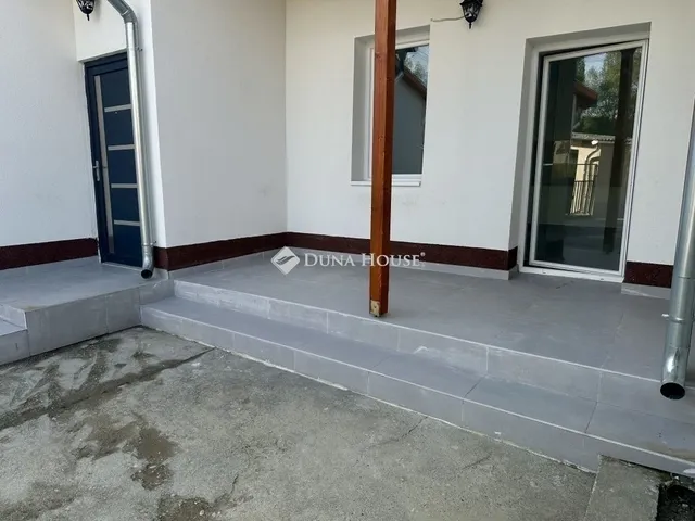 Eladó ház Pécel 70 nm