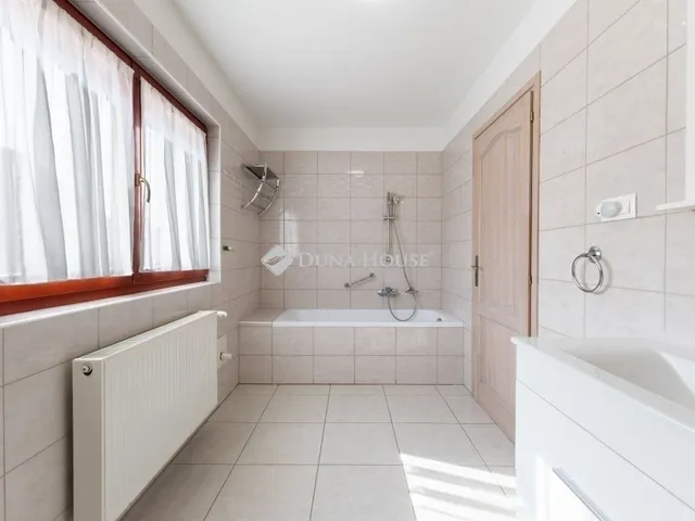 Eladó ház Budapest XVIII. kerület 120 nm