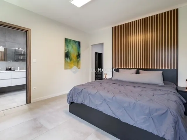 Eladó ház Budapest XVII. kerület 211 nm