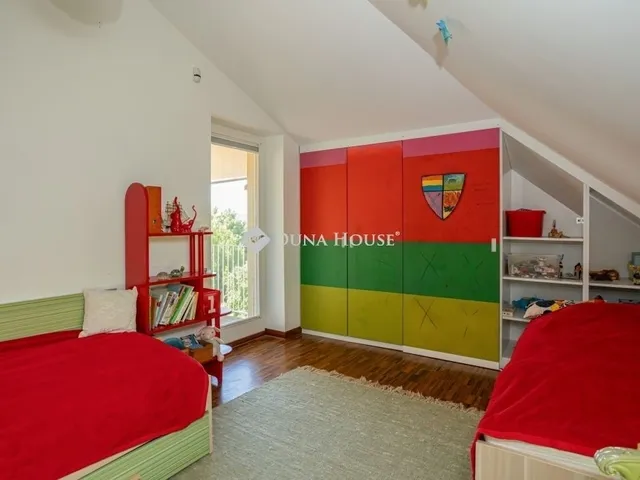 Eladó ház Szentendre 360 nm