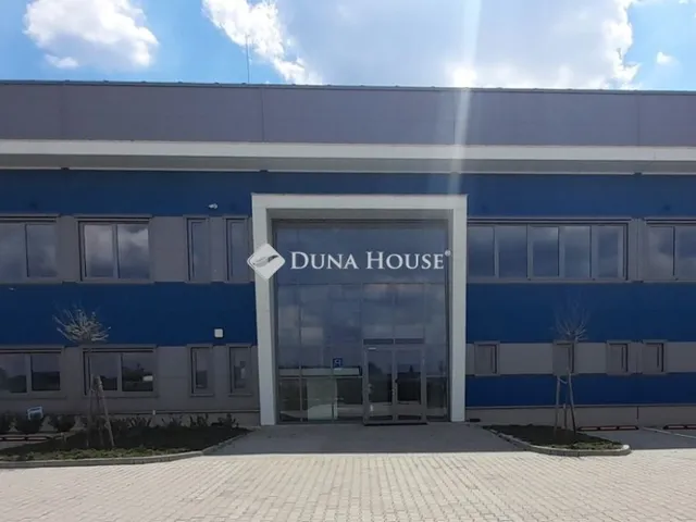 Eladó kereskedelmi és ipari ingatlan Dabas 5032 nm