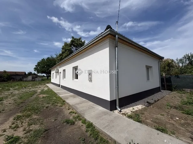 Eladó ház Örkény 87 nm