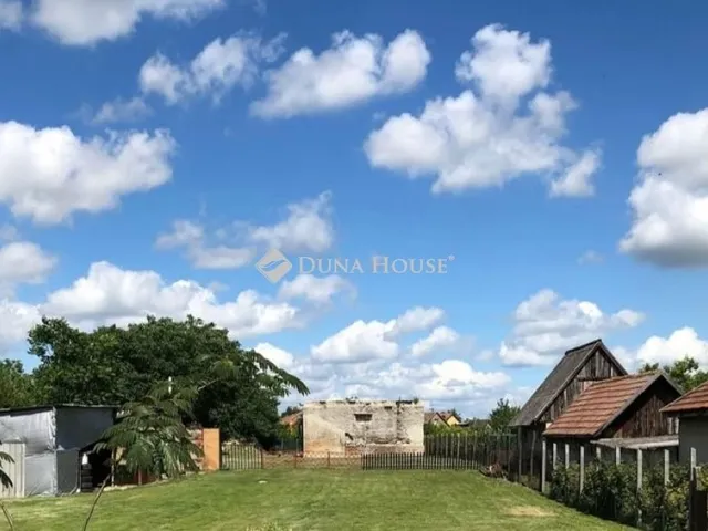 Eladó telek Dömsöd 1550 nm