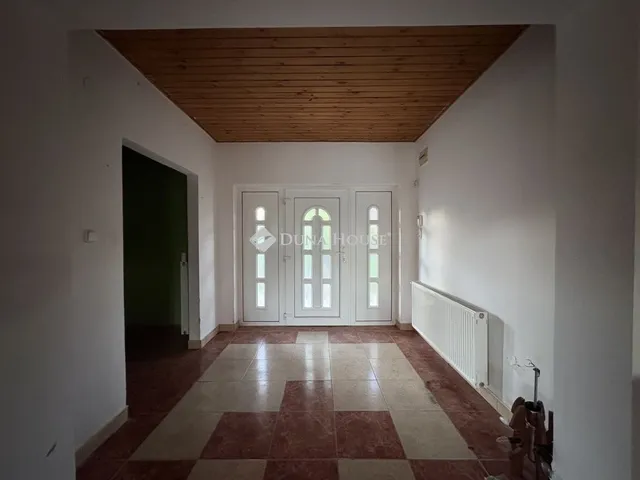 Eladó ház Kiskunlacháza 150 nm