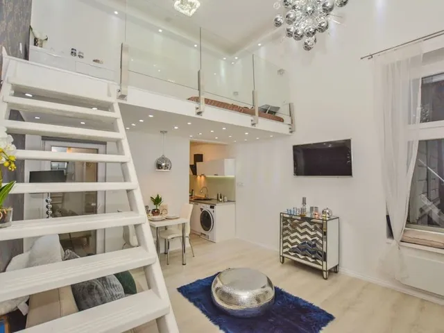 Eladó lakás Budapest VI. kerület, Izabella utca 30 nm