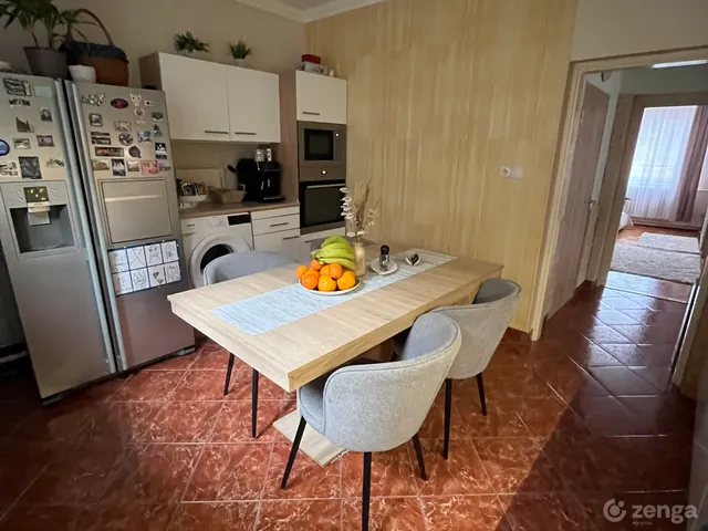 Eladó ház Kazincbarcika, Újkertváros 90 nm