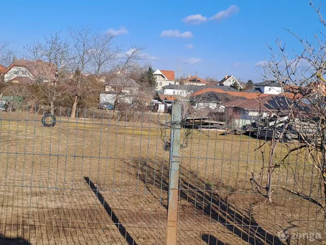 Eladó telek Gyál, Pipacs 800 nm