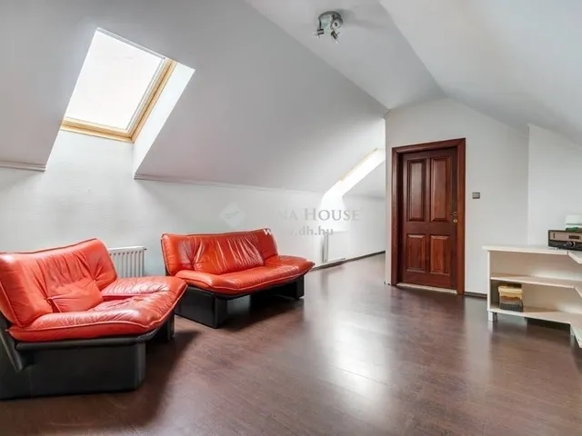Eladó ház Dabas 292 nm