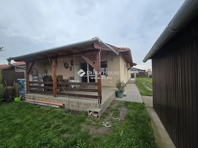 Eladó ház Taksony 72 nm