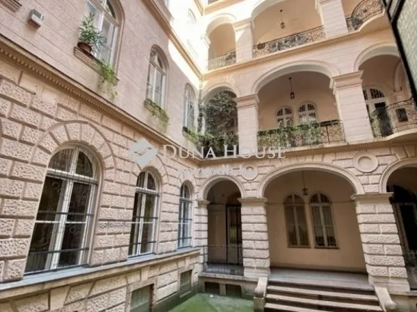Eladó lakás Budapest VI. kerület 184 nm