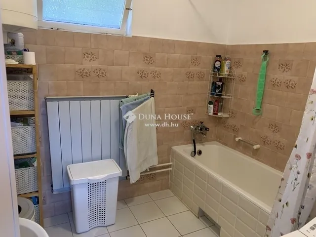 Eladó ház Ócsa 196 nm