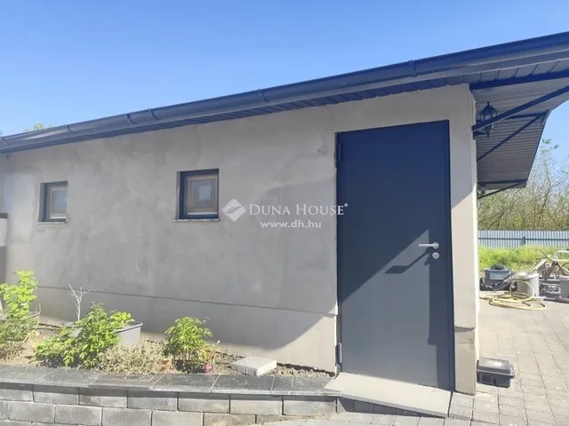 Eladó lakás Ócsa 77 nm