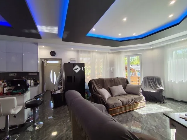 Eladó lakás Ócsa 77 nm