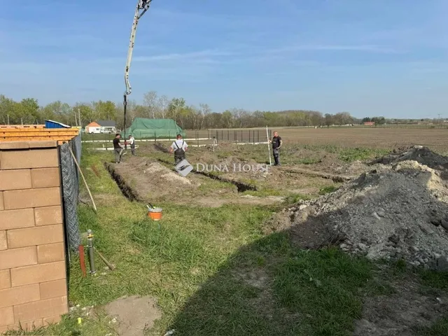 Eladó ház Szigetbecse 123 nm