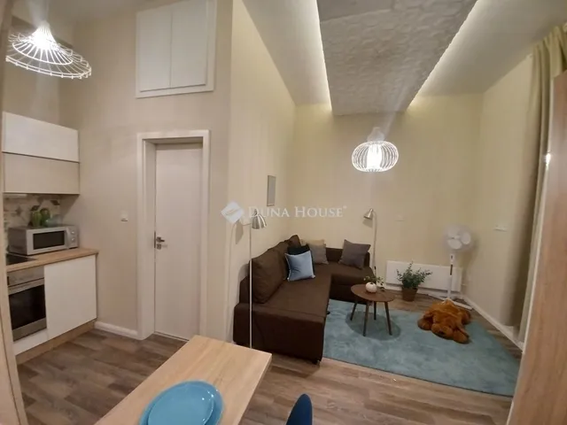 Eladó lakás Budapest VI. kerület 24 nm