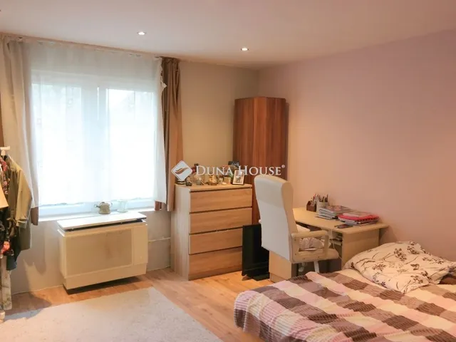 Eladó ház Áporka 136 nm