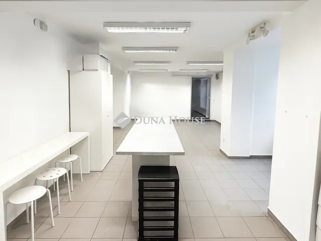 Eladó kereskedelmi és ipari ingatlan Budapest IX. kerület 63 nm