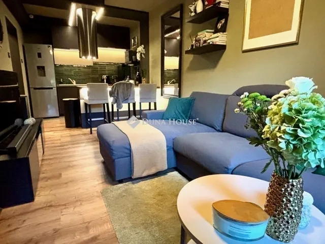 Eladó lakás Budapest III. kerület, Békásmegyer 38 nm