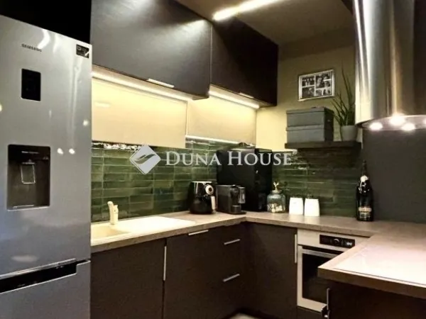 Eladó lakás Budapest III. kerület, Békásmegyer 38 nm