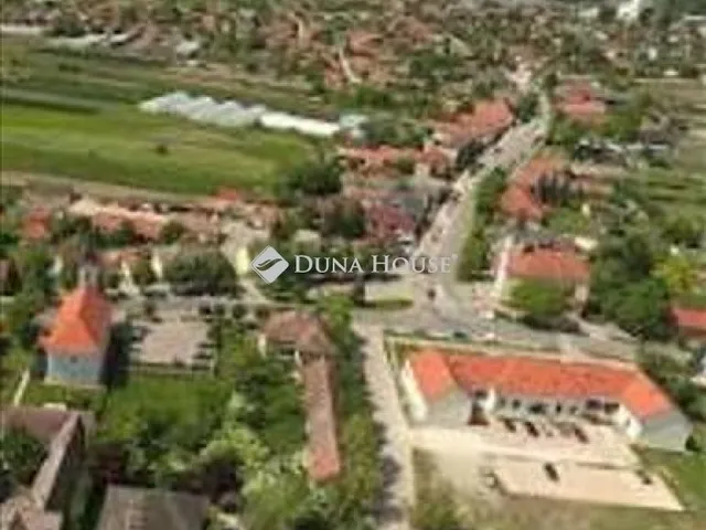 Eladó telek Bugyi 11950 nm