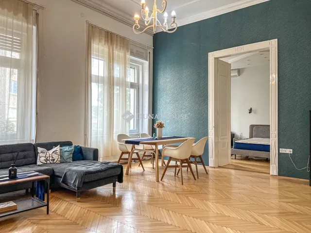 Eladó lakás Budapest X. kerület, Ligettelek 147 nm