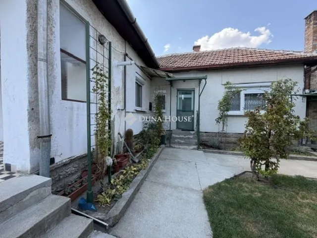 Eladó ház Vecsés 130 nm