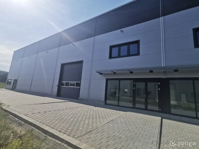 Eladó kereskedelmi és ipari ingatlan Bag 1200 nm