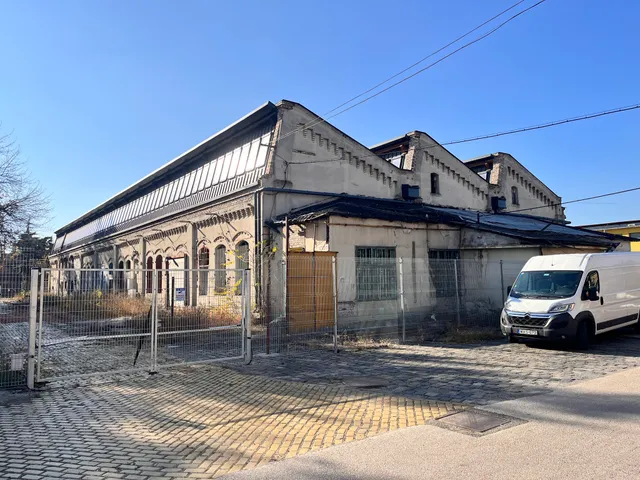 Eladó kereskedelmi és ipari ingatlan Budapest XXI. kerület, Gyártelep 1710 nm