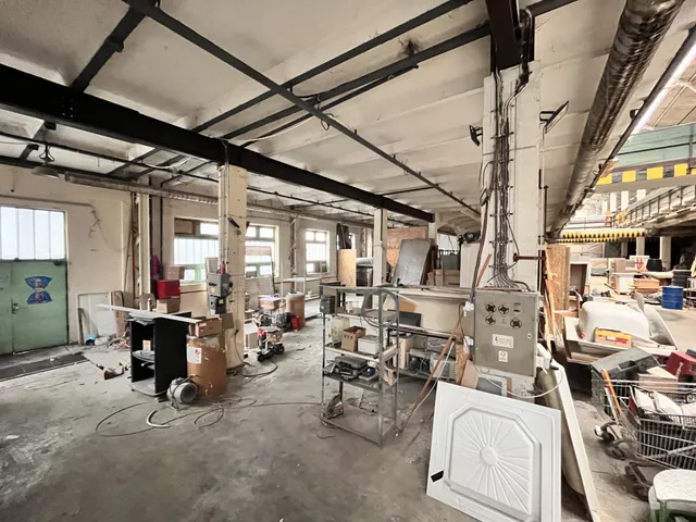 Eladó kereskedelmi és ipari ingatlan Budapest XXI. kerület, Gyártelep 5977 nm