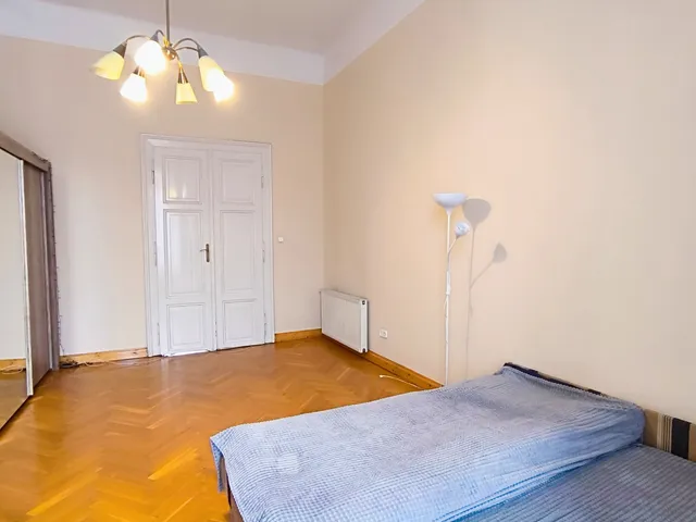 Eladó lakás Budapest VI. kerület 69 nm
