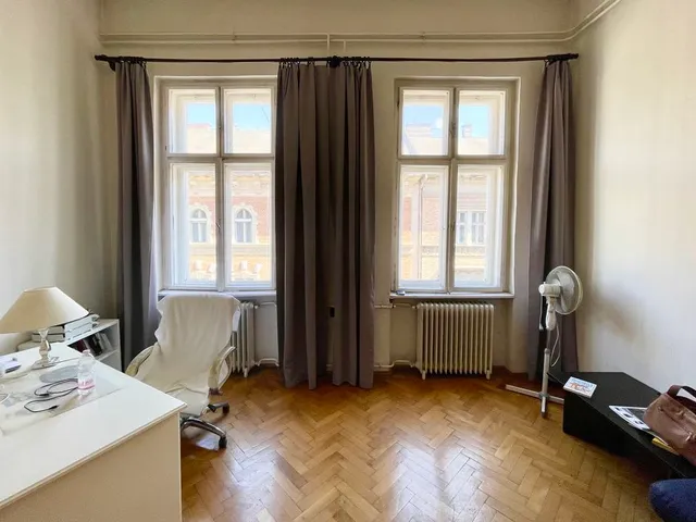 Eladó lakás Budapest VI. kerület 77 nm