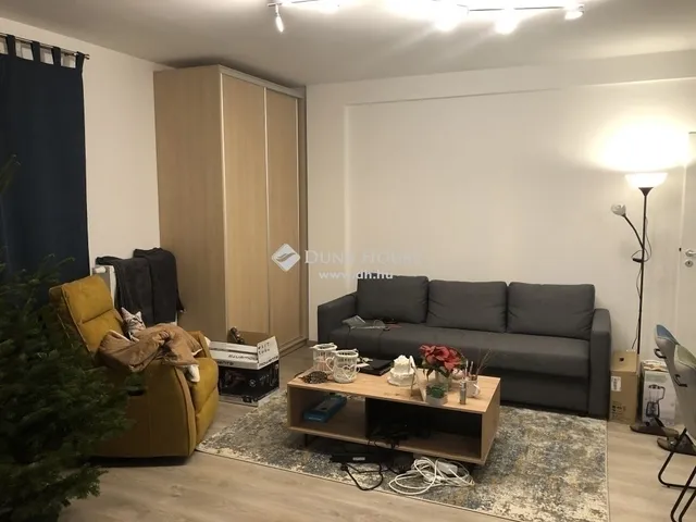 Eladó lakás Budapest III. kerület 56 nm
