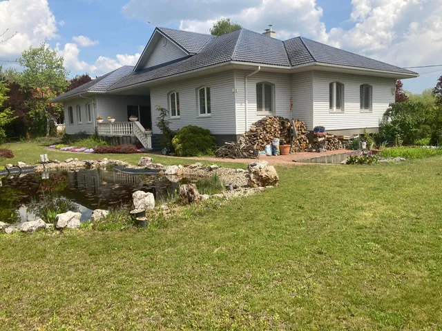 Eladó ház Vác 460 nm