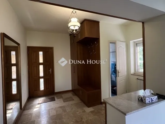 Eladó ház Budapest XVI. kerület, Rákosszentmihály 235 nm