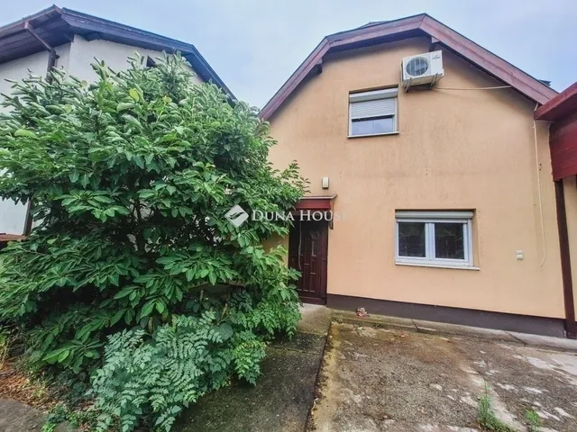 Eladó ház Budapest XVI. kerület, Rákosszentmihály 208 nm