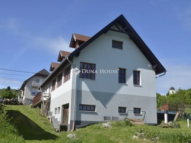 Eladó ház Pilisszentlászló 274 nm